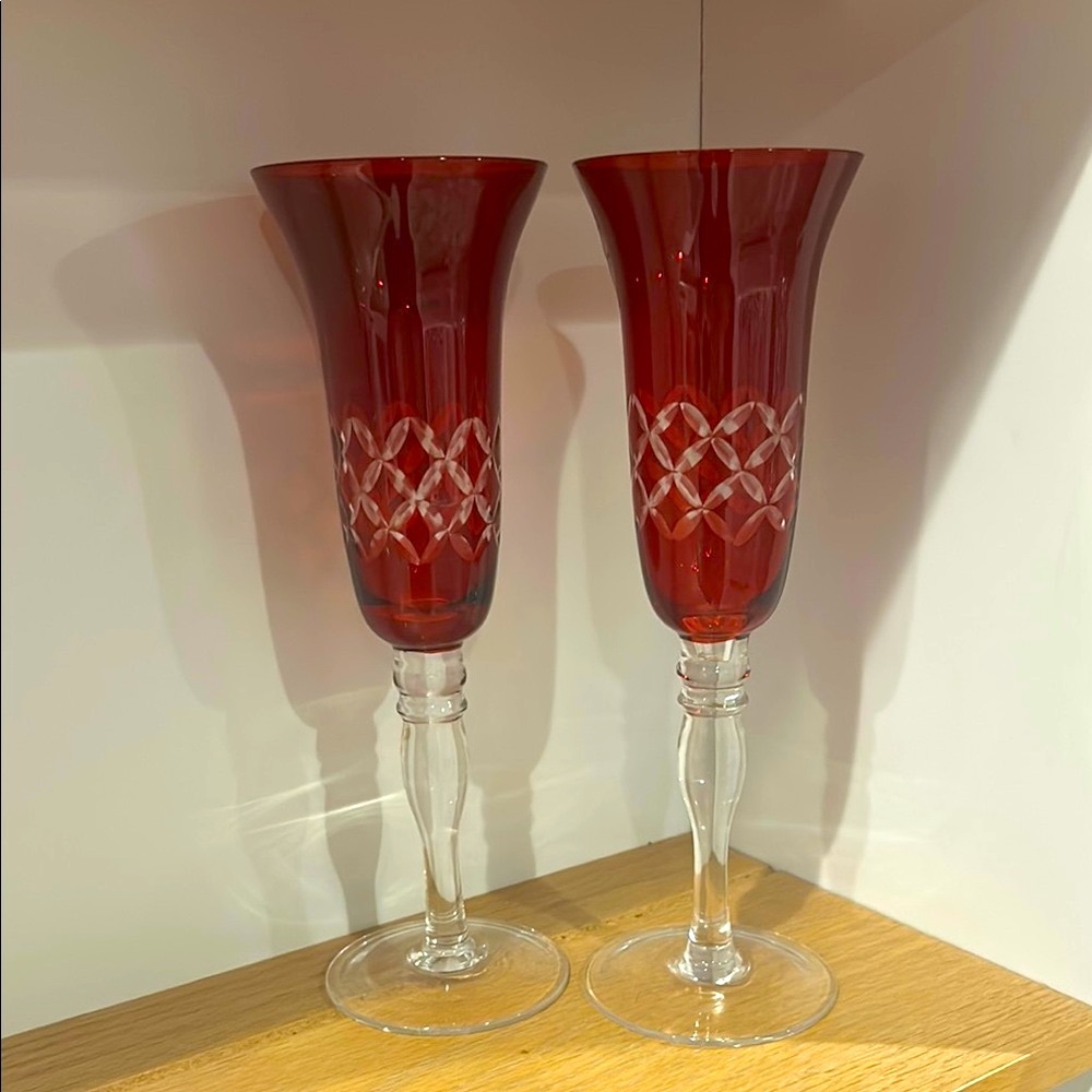 Elegant Red Crystal Champagne Flutes